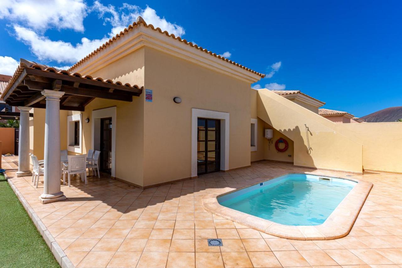 Villa Serenity Private Pool Corralejo By Holidays Home Bagian luar foto