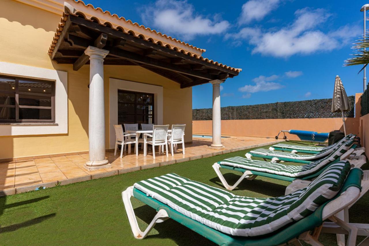 Villa Serenity Private Pool Corralejo By Holidays Home Bagian luar foto